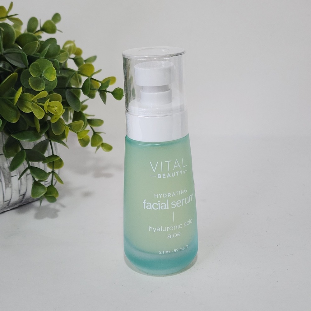 Vital Beauty Hydrating Facial Serum with Hyaluronic Acid & Aloe 2 fl oz / 59 mL